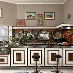 Hotel Rey